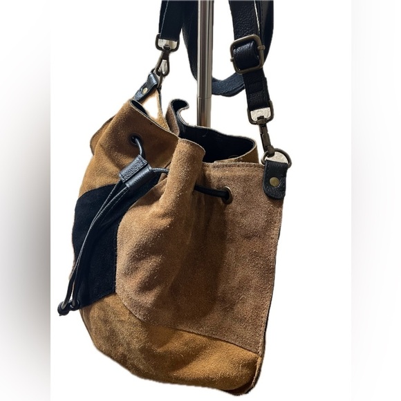 🚨FINAL PRICE🚨Free People Tovey Brown Suede Bucket Bag Handmade - Picture 4 of 11